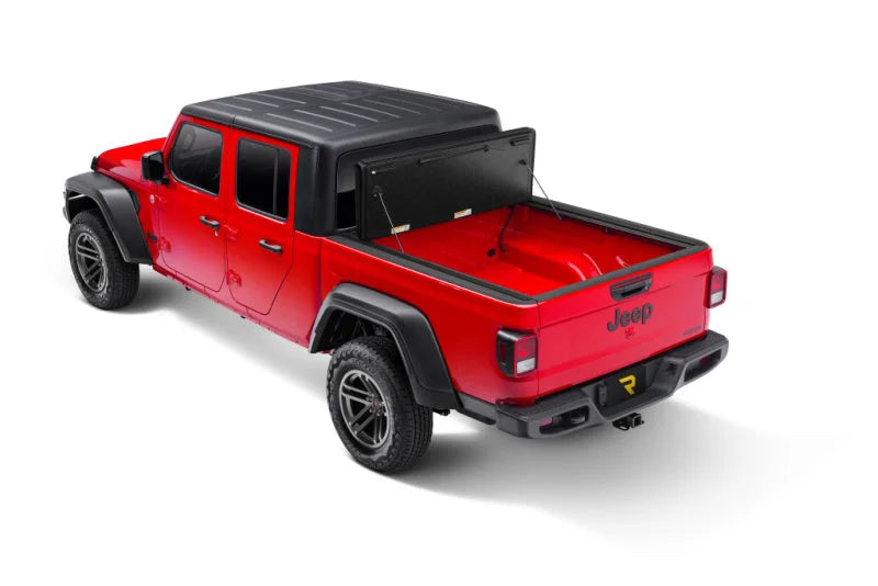 UnderCover 2020 Jeep Gladiator 5ft Flex Bed Cover - Installation View