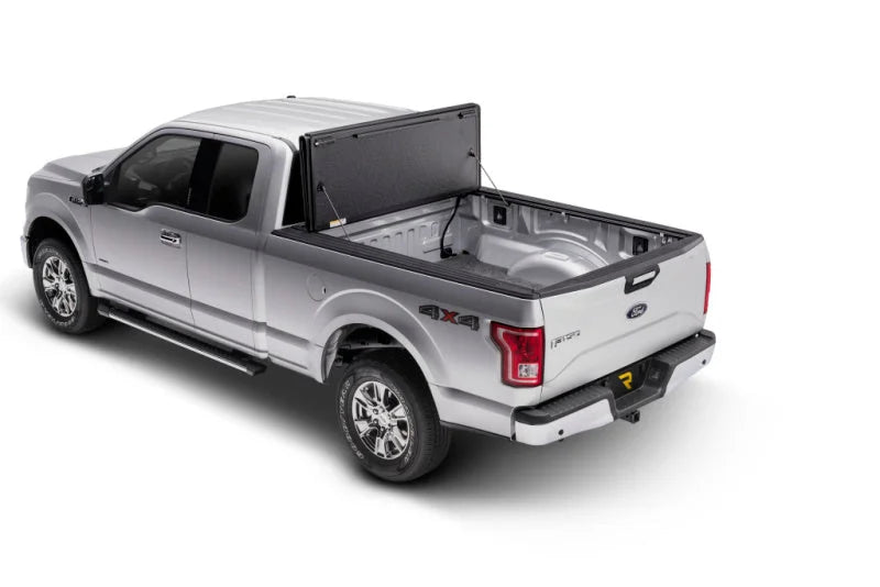 UnderCover 2021+ Ford F-150 Crew Cab 5.5ft Flex Bed Cover - Side View