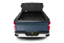 Load image into Gallery viewer, UnderCover 2021+ Ford F-150 Crew Cab 5.5ft Ultra Flex Bed Cover - Installation View