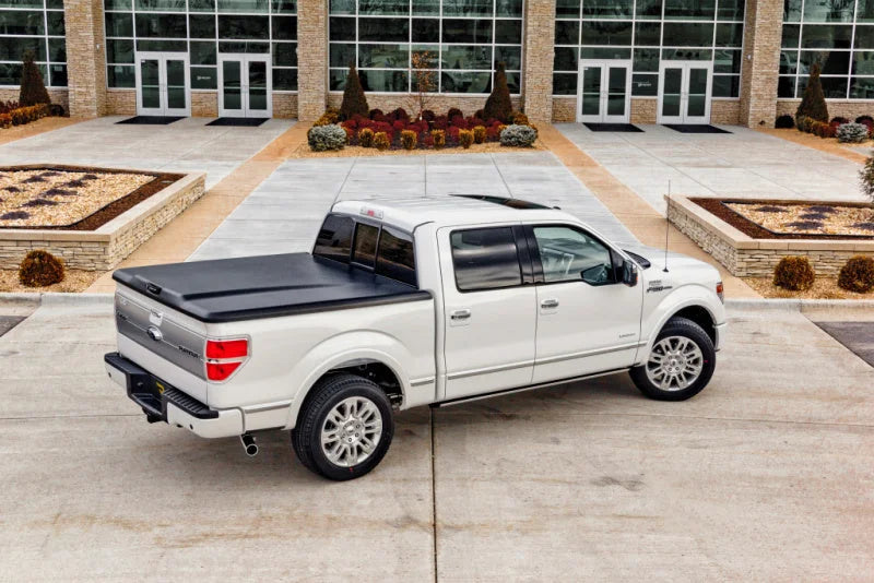 UnderCover 2021 Ford F-150 Ext/Crew Cab 6.5ft Elite Bed Cover - Black Textured - Additional View 6