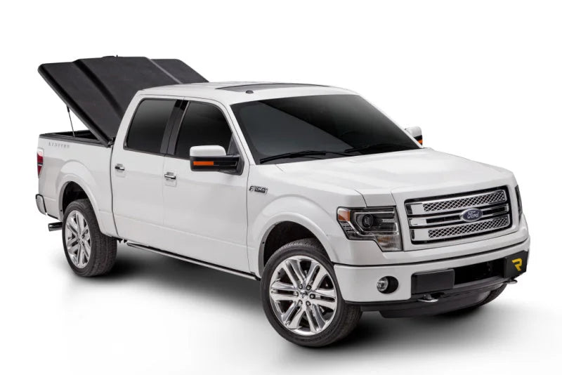 UnderCover 2021 Ford F-150 Ext/Crew Cab 6.5ft Elite Bed Cover - Black Textured - Additional View 10