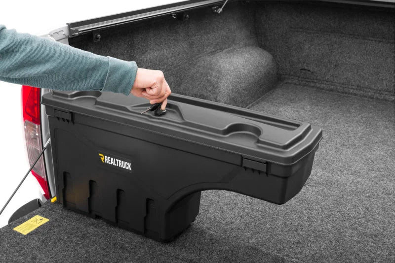 UnderCover 2022 Nissan Frontier Ext/Crew All Beds Drivers Side Swing Case - Black Smooth - Installation View