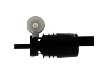 Load image into Gallery viewer, VDO Windshield Washer Pump 246-083-002-022Z - Back View