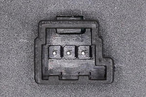 VEMO Window Switch V30-73-0015 fits 2010-2018 Mercedes-Benz CLS400 / CLS550 / CLS63 Amg / CLS63 Amg S / E250 - Back View