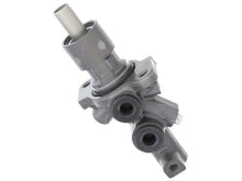 Load image into Gallery viewer, Valeo Brake Master Cylinder 9220021