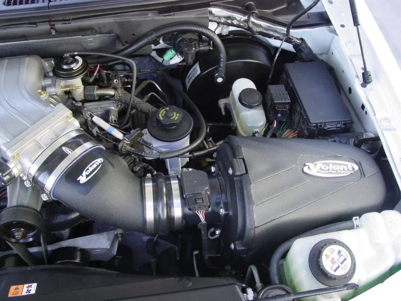 Volant 01-04 Ford F-150 5.4 V8 Pro5 Closed Box Air Intake System - Side View
