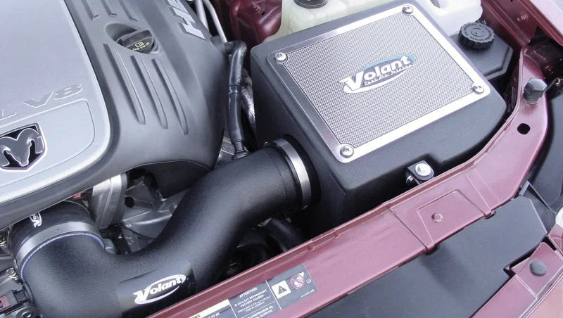 Volant 04-08 Dodge Magnum R/T 5.7 V8 Pro5 Closed Box Air Intake System - Side View