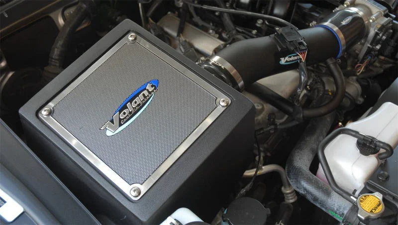 Volant 06-09 Toyota FJ Cruiser 4.0 V6 Pro5 Closed Box Air Intake System - Side View