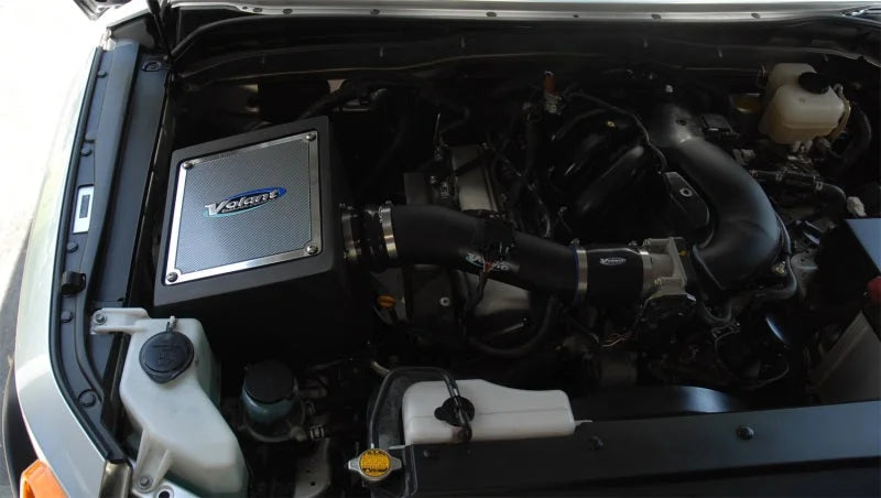 Volant 06-09 Toyota FJ Cruiser 4.0 V6 Pro5 Closed Box Air Intake System - Installation View