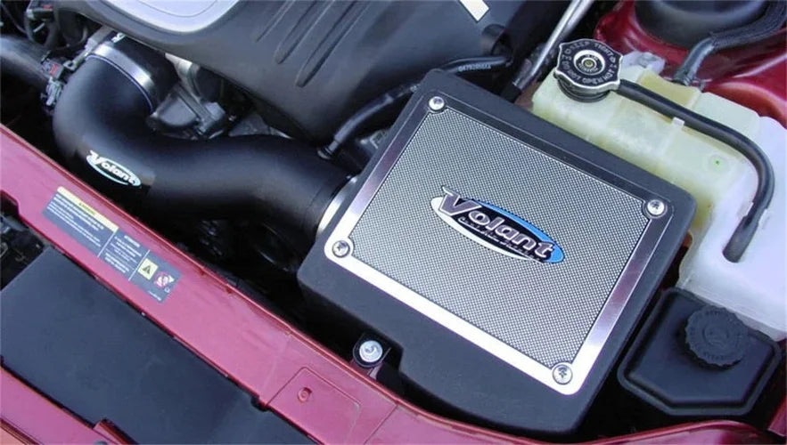 Volant 04-10 Chrysler 300 C 5.7 V8 Pro5 Closed Box Air Intake System - Side View