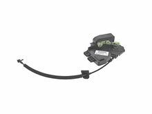 Load image into Gallery viewer, Volvo Door Lock Mechanism 8628224 fits 1998-2000 Volvo S70 / 1998-2000 Volvo V70