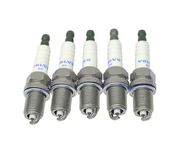 Volvo Spark Plug Kit 8692071 fits 1994-1997 Volvo 850 / 1998-2004 Volvo C70 / 2001-2007 Volvo S60 / 1998-2000 Volvo S70 / ...