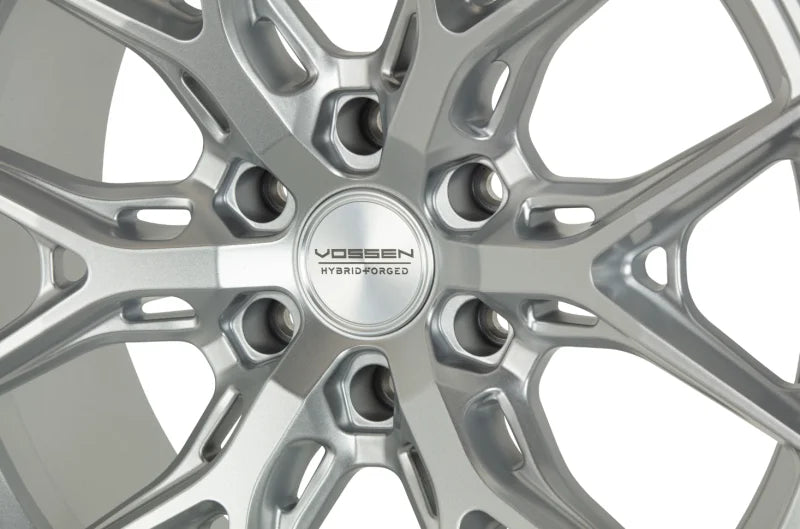 Vossen HF6-4 20x9.5 / 6x135 / ET15 / 87.1 - Silver Metallic Wheel - Installation View