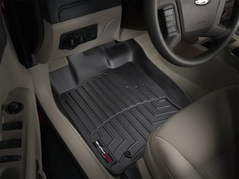 WeatherTech 06-09 Ford Fusion Front FloorLiner - Black - Installation View