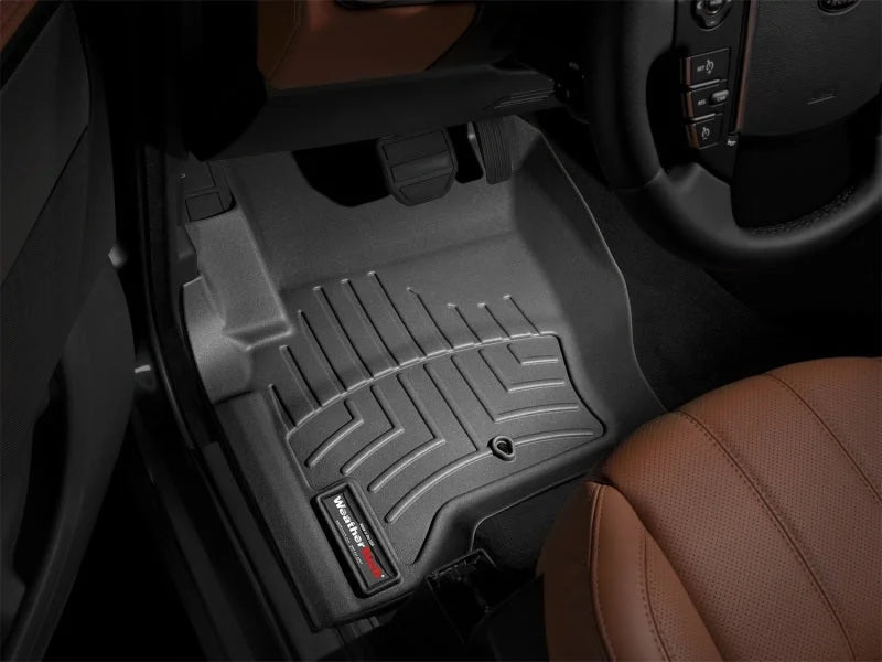 WeatherTech 08-09 Land Rover LR3 / Discovery 3 Front FloorLiner - Black - Installation View