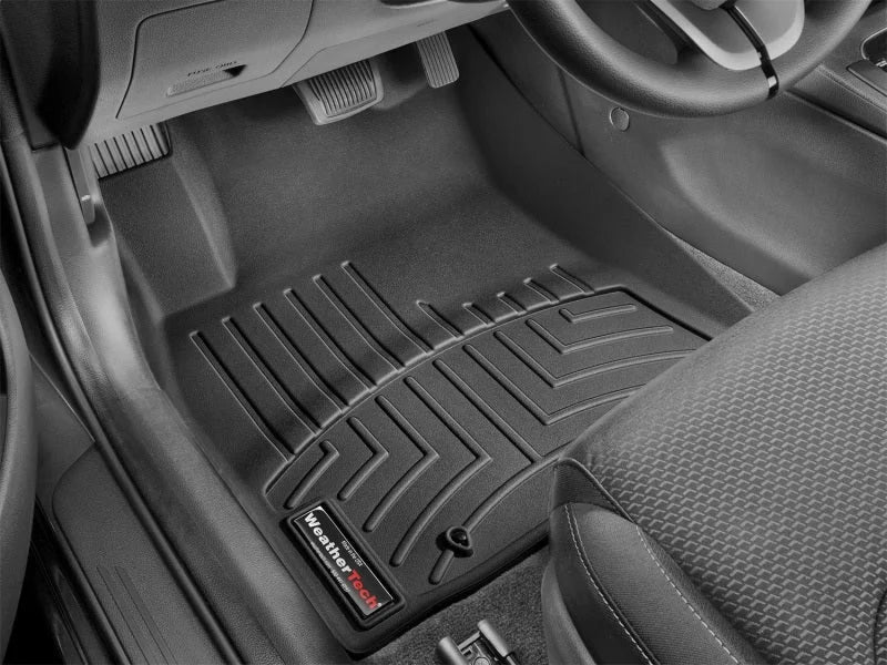 WeatherTech 2018+ Hyundai Elantra GT Front FloorLiner - Black (Hatchback; Fits Both Auto/Manual) - Side View