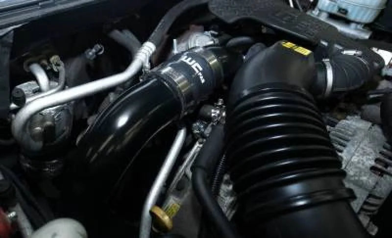 Wehrli 01-04 Chevrolet 6.6L LB7 Duramax 3in Y-Bridge Kit - Kiwi Green - Installation View