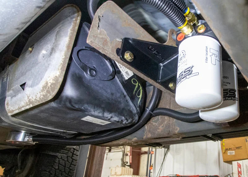 Wehrli 11-16 Chevrolet 6.6L Duramax FASS Fuel System Relocation Bracket (Crew Cab Only) - Back View
