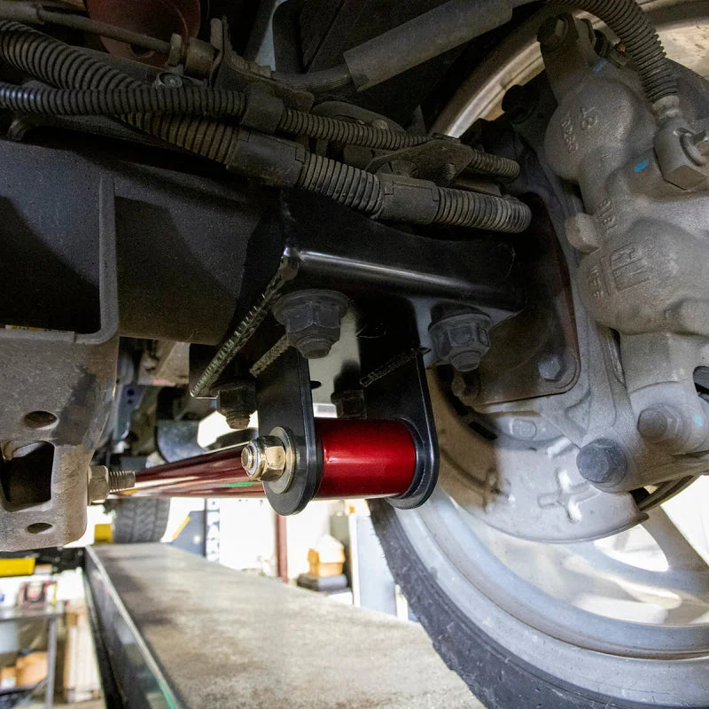 Wehrli 20-25 Chevy & GMC Duramax RCLB/CCSB/ECSB 68in. Traction Bar Kit - Flat Black - Additional View 5