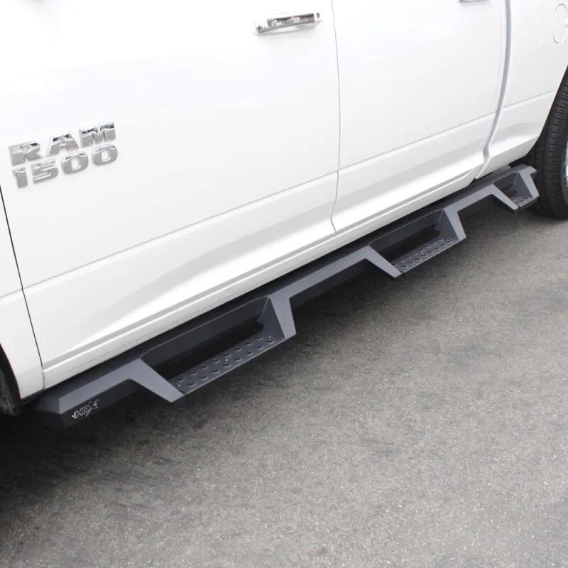 Westin 10-18 Dodge Ram Crew Cab 5ft & 6ft Bed HDX Drop Wheel-To-Wheel Nerf Step Bars - Side View