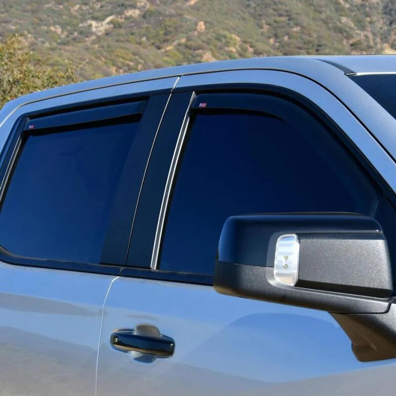 Westin 19-21 Chevy Silverado Crew Cab Pickup In-Channel Wind Deflector 4pc - Smoke - Side View