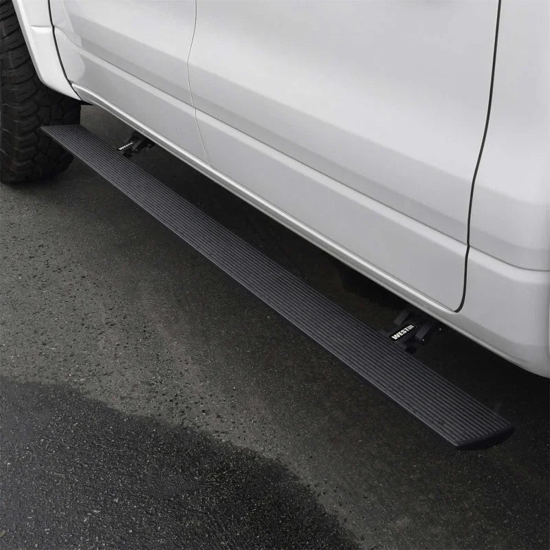 Westin 19-23 RAM 1500 Crew Cab (Excl. 2019+ 1500 Clsc.) Pro-e Running Boards - Tex. Blk - Installation View