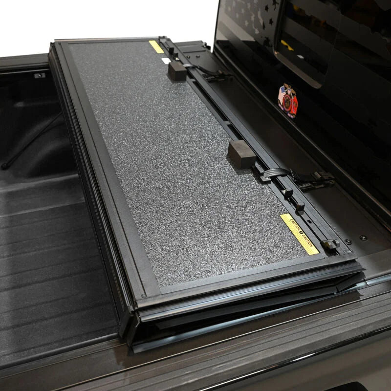 Westin 20-22 Jeep Gladiator JT 4WD 5ft. Bed Hard Tri-Fold Tonneau Cover - Black - Additional View 15