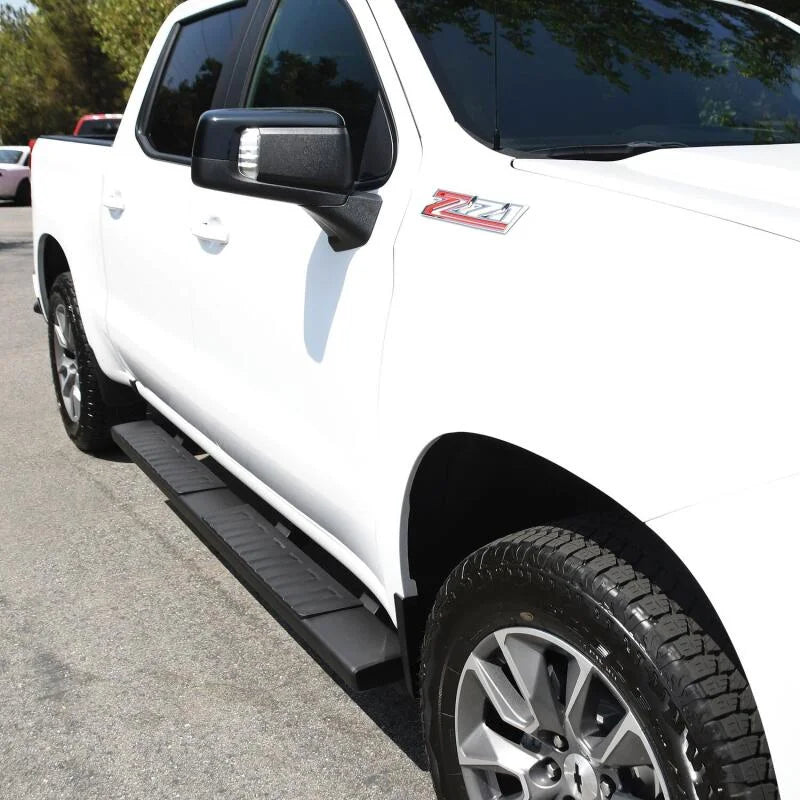 Westin 2019 Chevrolet Silverado/Sierra 1500 Crew Cab R7 Nerf Step Bars - Black - Installation View
