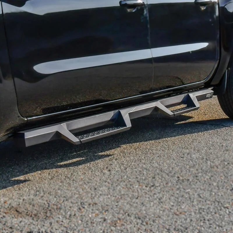 Westin 2022 Nissan Frontier Crew Cab Pickup HDX Drop Nerf Step Bars - Textured Black - Installation View