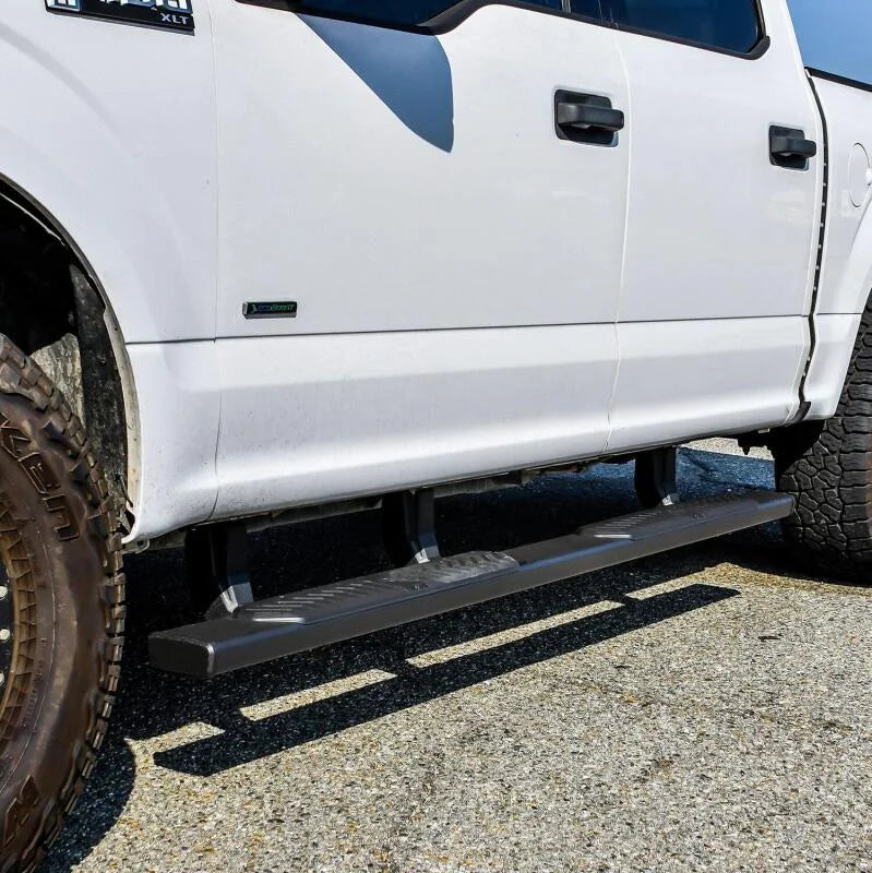 Westin Ram 15-21 Ford F-150 / 17-21 Ford F-250 & F350 Crew Cab R5 XD Nerf Step Bars - Black - Back View