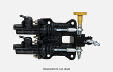Load image into Gallery viewer, Wilwood 60 Degree MC Mount &amp; Trubar Assembly - Detail View