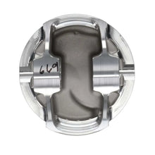 Load image into Gallery viewer, Wiseco Chevy Big Block 4.615in Bore 1.155in CH 28.00 CC Piston Set - Installation View