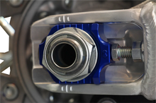 Load image into Gallery viewer, Works Connection Elite Axle Block - Blue - Side View