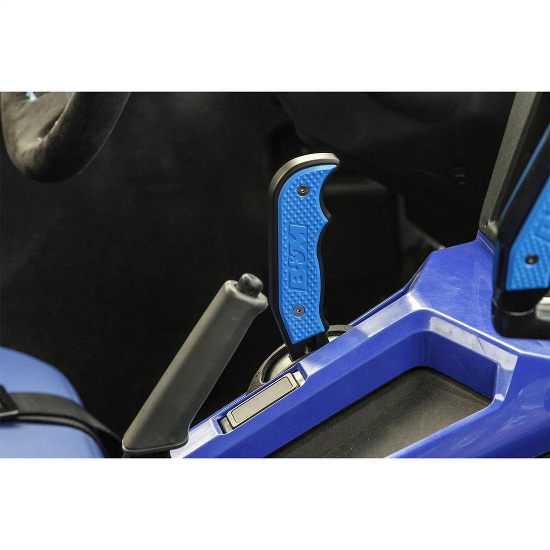 XDR XDR Off-Road Magnum Grip Manual Short-throw Shifter 81148 - Installation View
