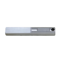Load image into Gallery viewer, Yukon Gear Notched Cross Pin Shaft For 7.5in GM - Main Product View