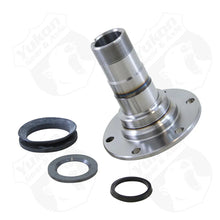 Load image into Gallery viewer, Yukon Gear Replacement Front Spindle For Dana 30 / 79-86 Jeep / 6 Hole - Main Product View
