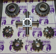Load image into Gallery viewer, Yukon Gear Standard Open Spider Gear Kit For and 9in Ford w/ 28 Spline Axles and 4-Pinion Design - Additional View 5