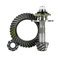 Load image into Gallery viewer, Yukon Ring &amp; Pinion Gear Set - Toyota 8in High Pinion Reverse 4.88 Ratio w/ Yoke Kit (No Clamshell) - Side View