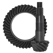 Load image into Gallery viewer, Yukon Toyota 8.4in Rear Ring &amp; Pinion Gear Set w/o Factory Locker 3.90 Ratio 30 Spline 12 Bolt Ring - Main Product View