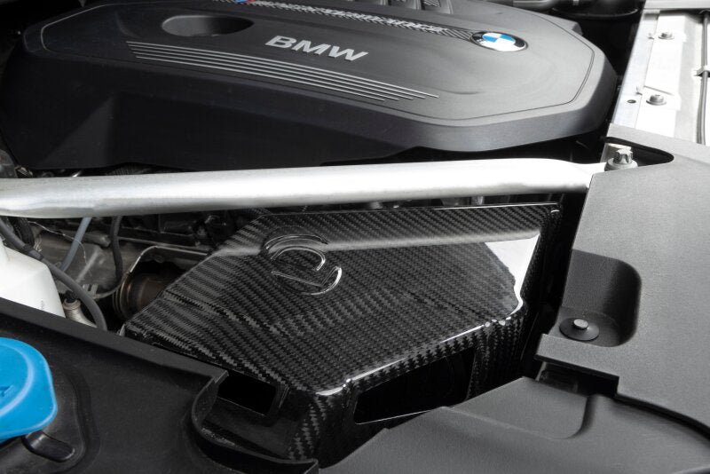 Dinan Carbon Fiber Cold Air Intake fits 2017-2023 BMW 540i, 540I xDrive / 2018-2019 BMW 640I xDrive Gran Turismo / 2016-2022 BMW 740I / 2017-2022 BMW 740I xDrive / 2020-2026 BMW 840i, 840I Gran Coupe, 840I xDrive