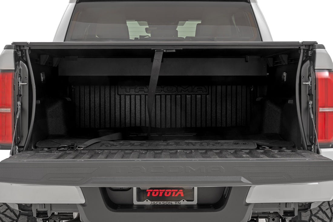 Manual Retractable Bed Cover | 5' Bed | Toyota Tacoma 2WD/4WD (2024-2026)