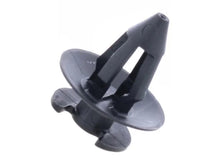 Load image into Gallery viewer, bbr Door Panel Clip 002-80-09328