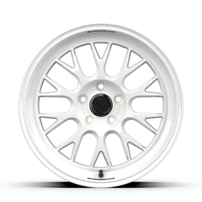 fifteen52 Holeshot RSR 18x9.5 5x114.3 38mm ET 73.1mm Center Bore Rally White - Side View