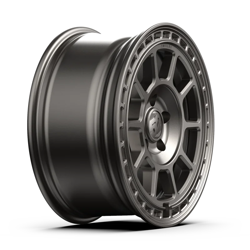 fifteen52 Traverse MX 17x8 5x114.3 38mm ET 73.1mm Center Bore Magnesium Grey Wheel - Detail View