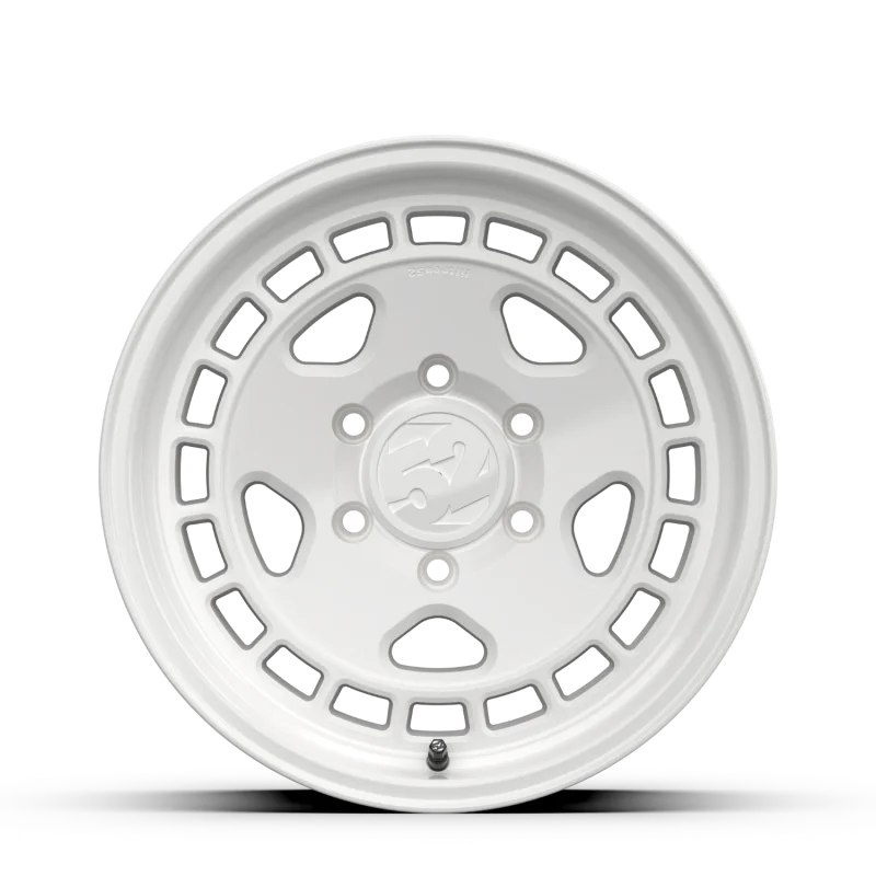 fifteen52 Turbomac HD Classic 17x8.5 / 6x135 BP / 0 ET / 87.1mm CB / 4.75in BS / Classic White Wheel - Installation View