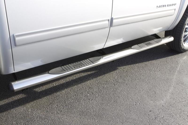 LUND Lund 15-17 Chevy Colorado Crew Cab 4in. Oval Straight Steel Nerf Bars - Black LND23678333