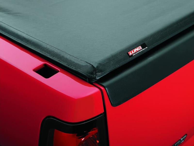 LUND Lund 99-07 Chevy Silverado 1500 (8ft. Bed) Genesis Roll Up Tonneau Cover - Black LND96052