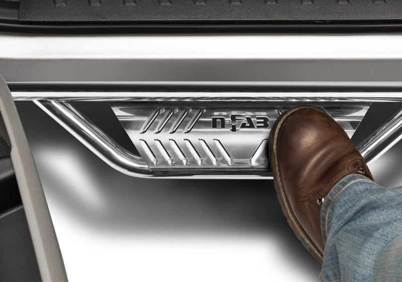 N-Fab N-Fab Podium SS 10-18 Dodge Ram 2500/3500 Crew Cab 6.5ft Bed - Polished Stainless - Bed Access - 3in NFBHPD10103CC-6-SS
