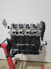 Load image into Gallery viewer, Geo Tracker / Suzuki Sidekick 1.6L 8v Long Block