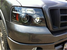 Load image into Gallery viewer, Spyder Auto (Spyder Signature) Projector Headlights - Version 2 - LED Halo - Black 5010209 fits 2004-2007 Ford F-150